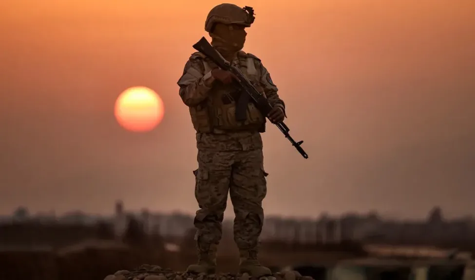 تبدّل الولاءات في جنوب اليمن: موقع بريطاني يكشف كواليس انتقال القوات النخبوية من حضن الإمارات إلى المظلة ا...